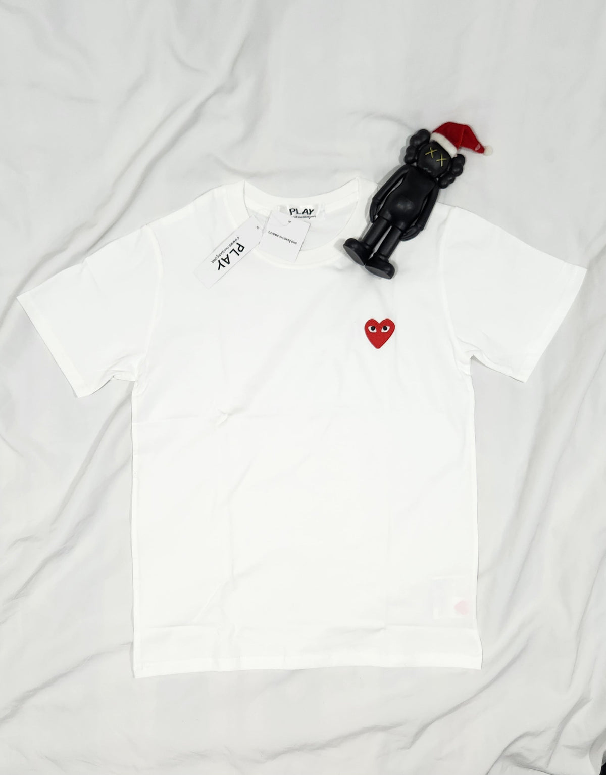 CDG PLAY WHITE RED HEART TEE
