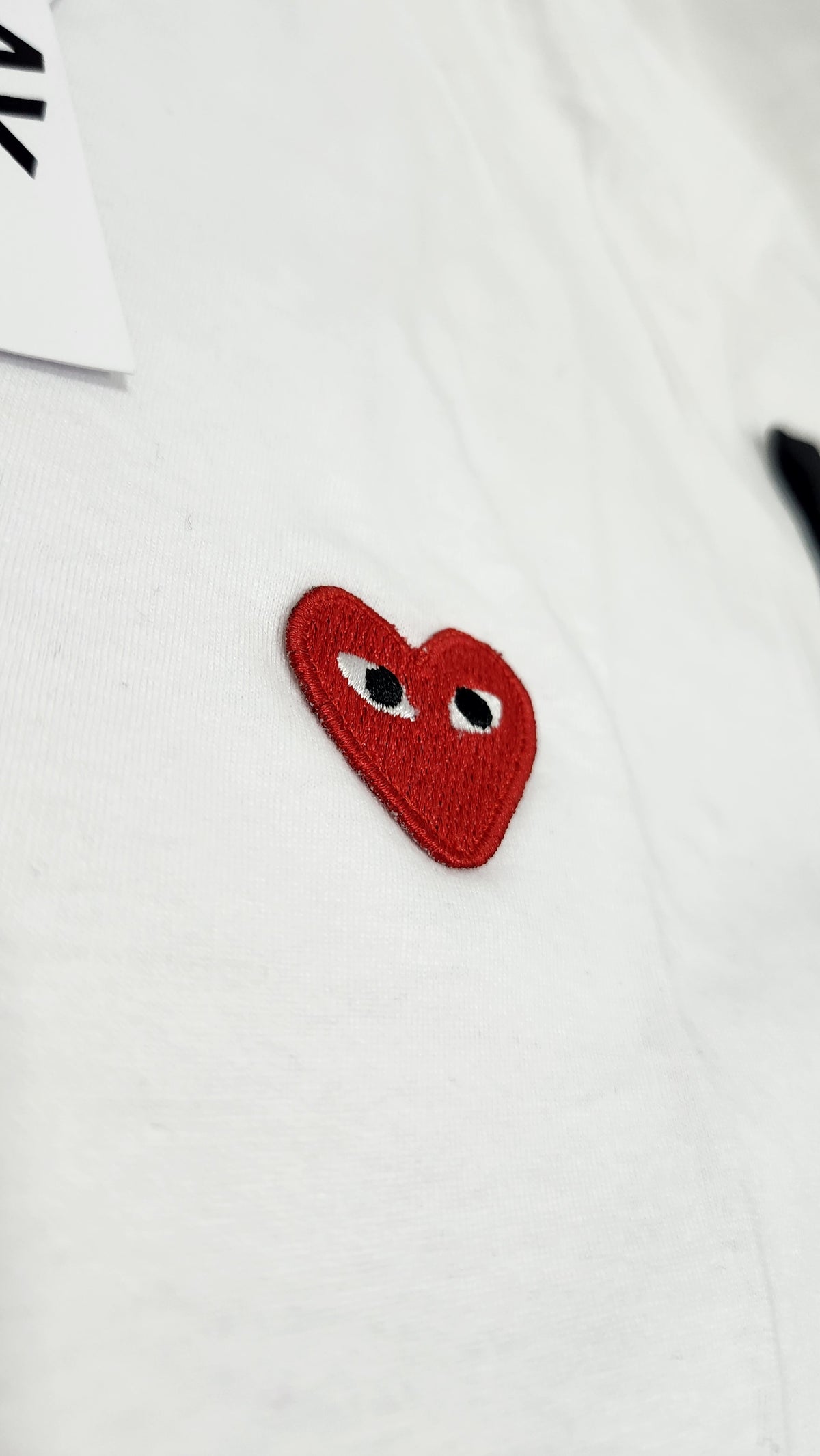 CDG PLAY HEART DOWN TEE