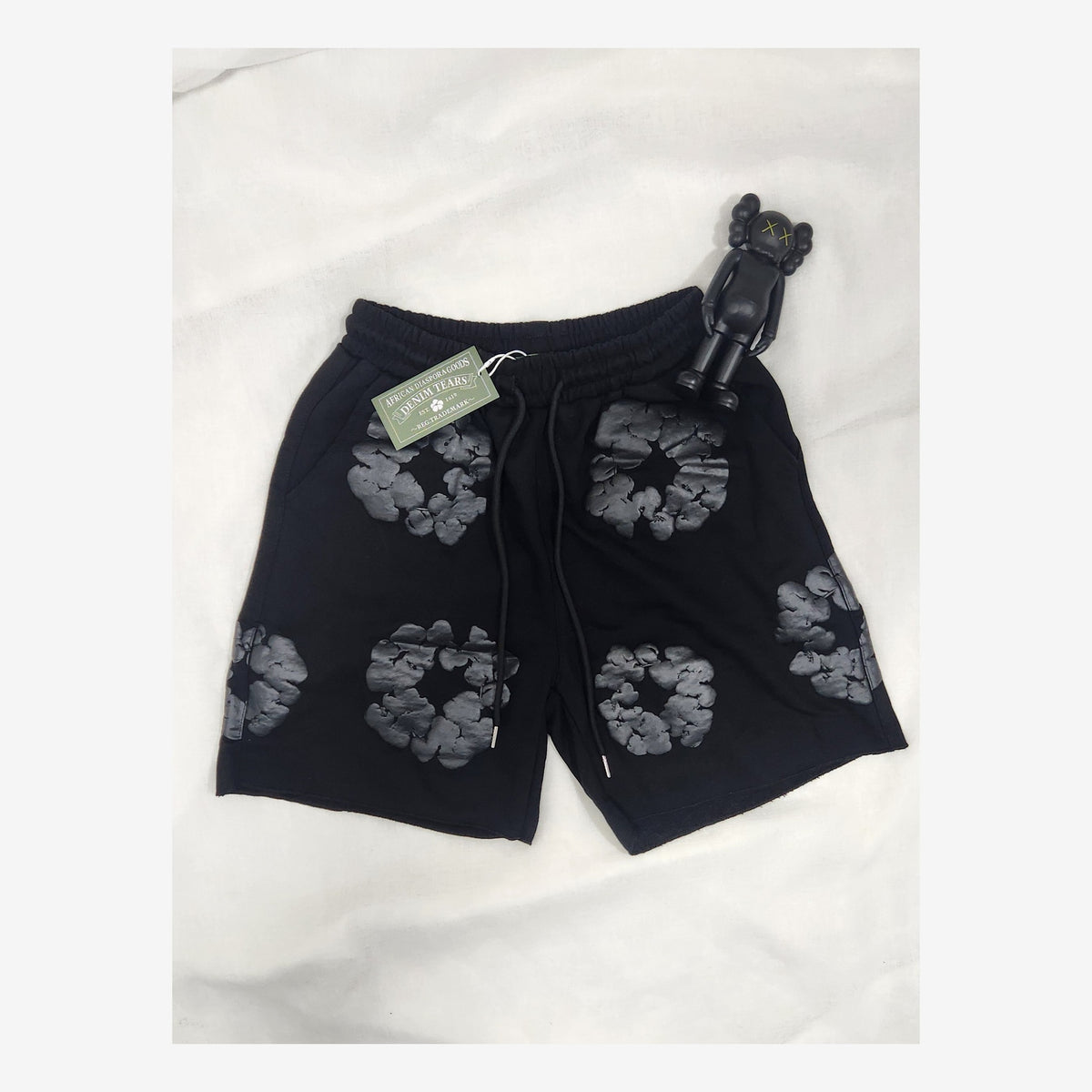 DENIM TEARS TRIPLE BLACK COTTON SHORTS