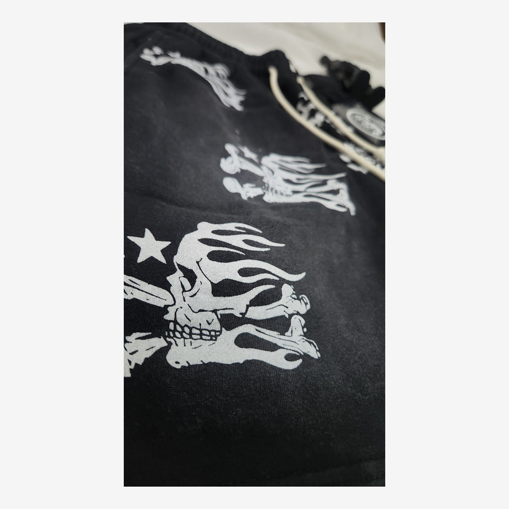 HELLSTAR SKULLS COTTON BLACK SHORTS