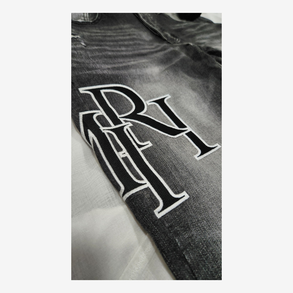 MA LOGO SKINNY JEANS