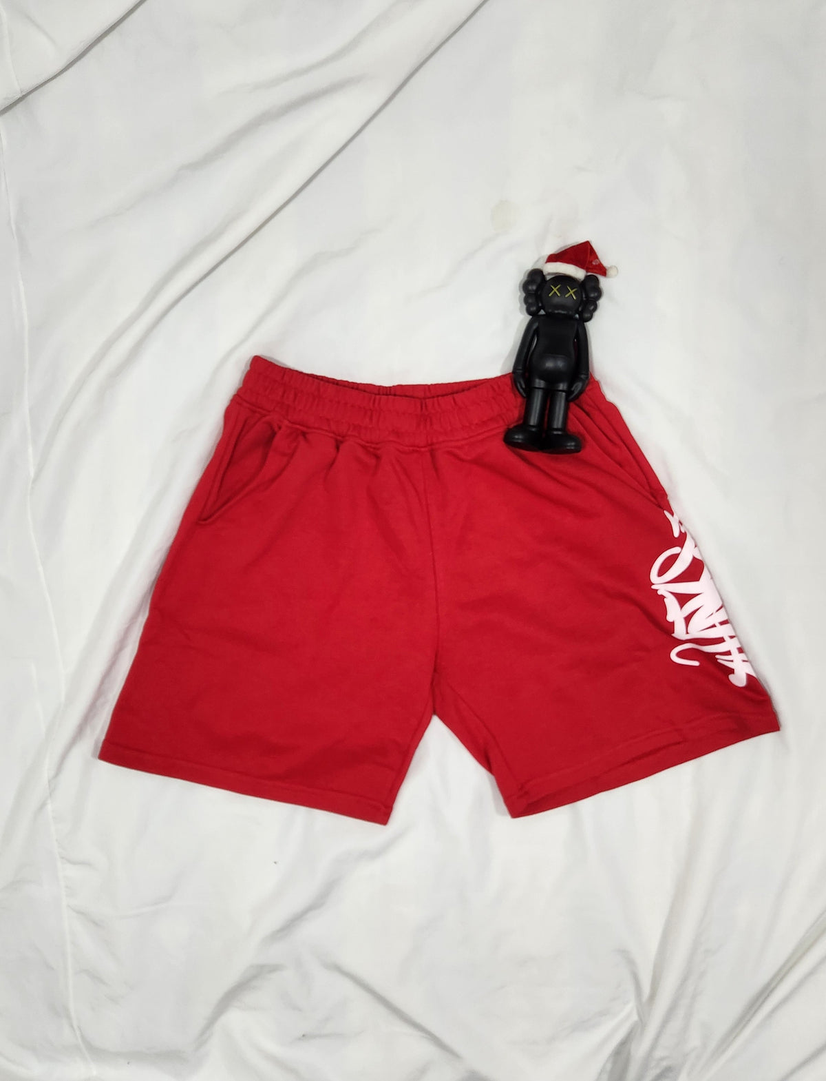 SYNAWORLD RED LOGO SHORTS