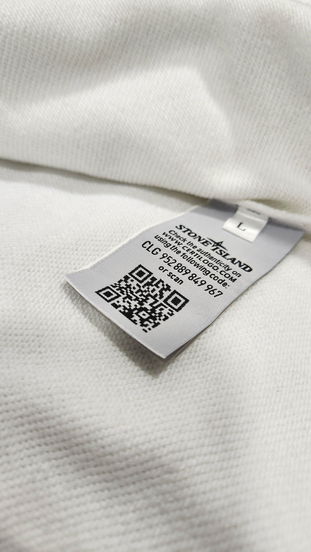 STONE ISLND WHITE ZIP HOODIE