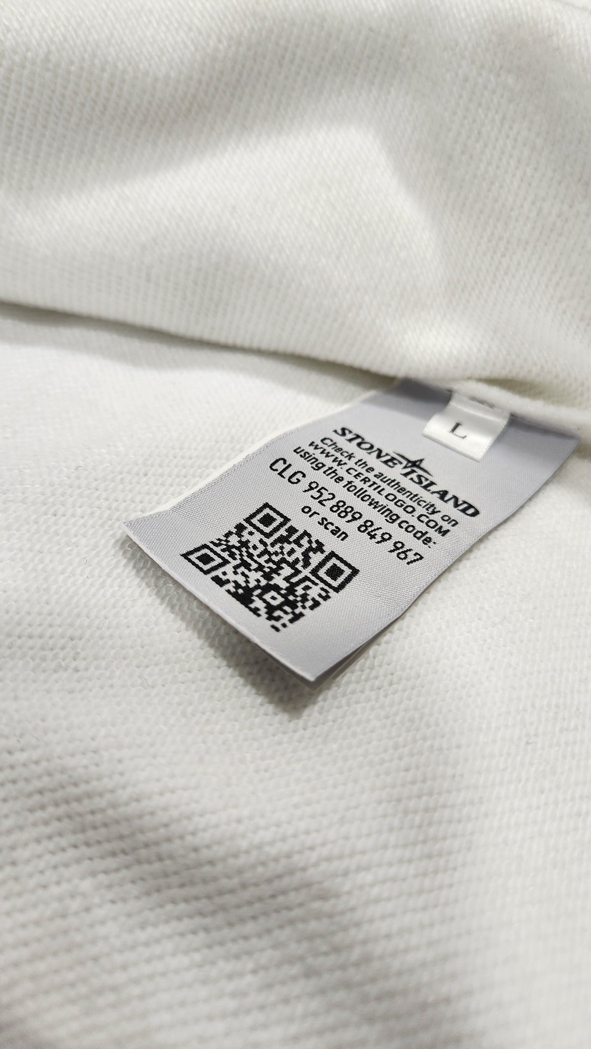 STONE ISLND WHITE ZIP HOODIE